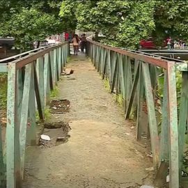 alcaldia-anuncio-pronta-intervencion-en-el-puente-peatonal-del-sector-los-mangos-16-01-2022