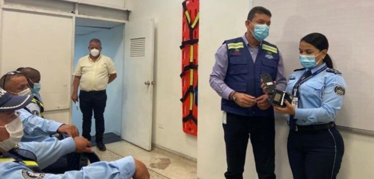 Comparenderas electrónicas: nueva herramienta de guardas de tránsito del Valle