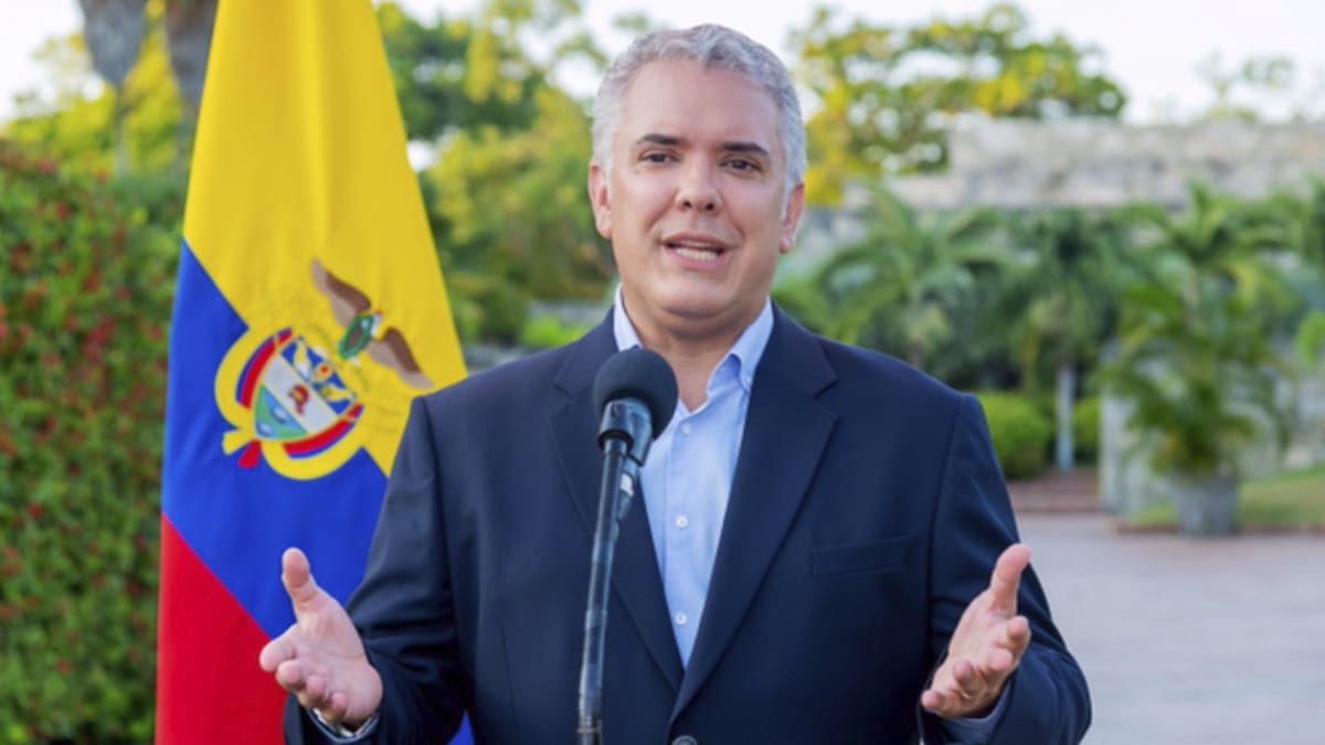 Anuncian cierre de megacentros de vacunación en Cali desde el 1 de marzo