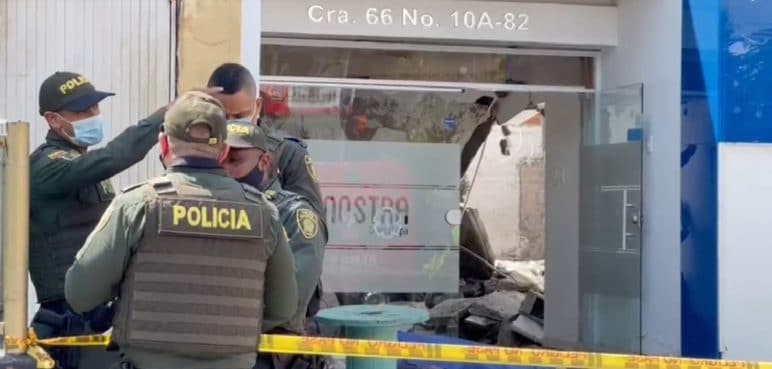 Un hombre muerto dejó colapso de pared en vivienda en el sur de Cali