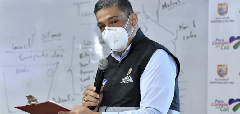 "Le está colocando una lápida en el cuello": Soler defiende al alcalde de Cali