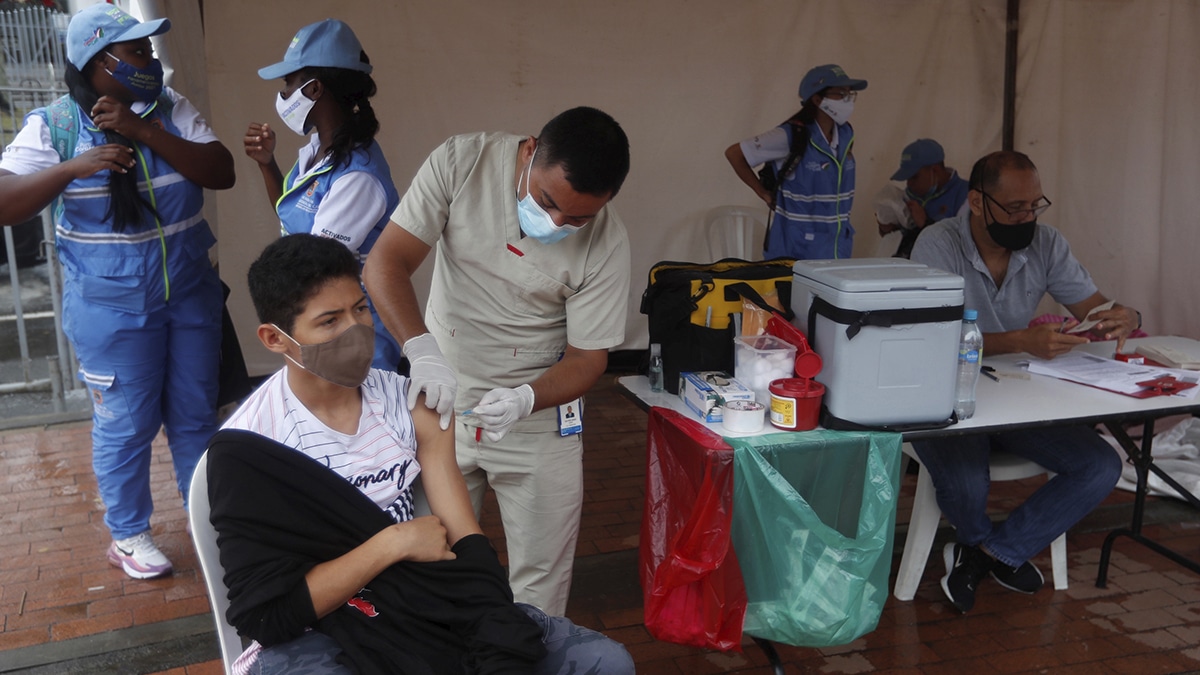 Llamado de los médicos a regresar a las medidas de bioseguridad