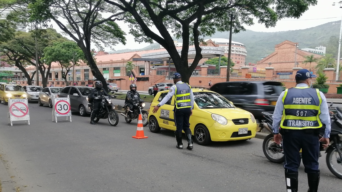 Jardines y pasajes coloridos inclusivos: así es el nuevo separador vial de la Carrera 39
