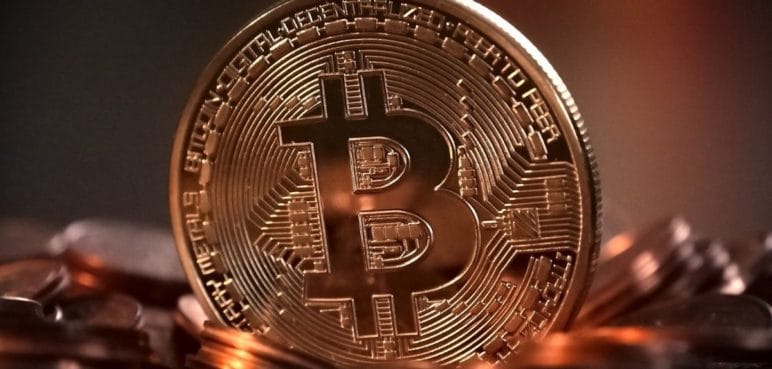 Capturan a estafadores de criptomonedas: Con ganancias compraban autos de lujo
