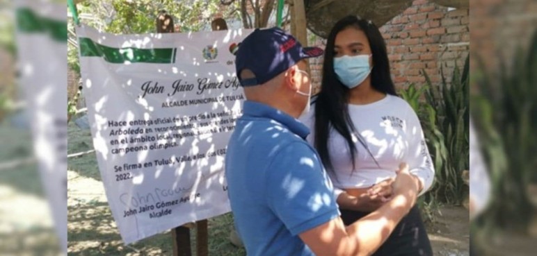Entregan terreno para vivienda a deportista olímpica Leidy Solís