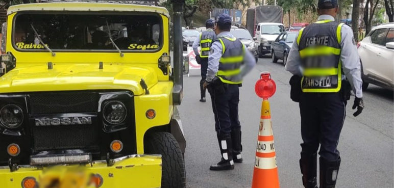 Agentes de tránsito resultaron agredidos durante controles en la vía al Mar