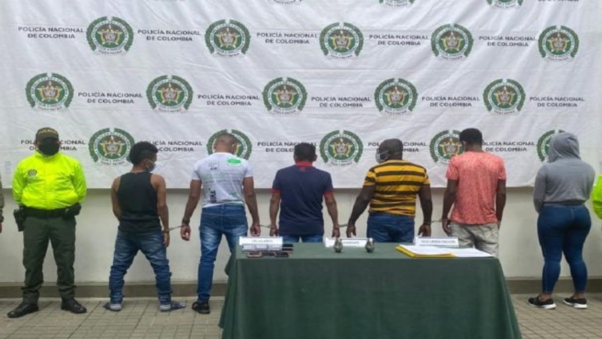 Motociclista abrió fuego contra dos agentes de tránsito en Cali