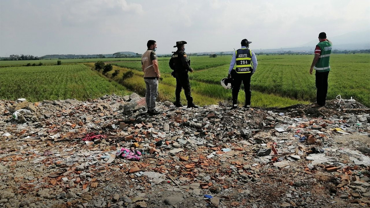 En Cali aumentaron los operativos para frenar las escombreras ilegales