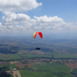 ¡Empezó el Open Británico de parapente en Roldanillo!
