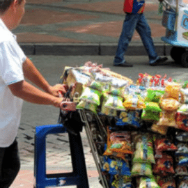 Más de 5 millones de personas trabajaron en la informalidad en el 2021, según el DANE