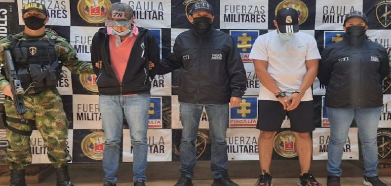 Caen hombres que estarían extorsionando a comerciante por más de 500 millones