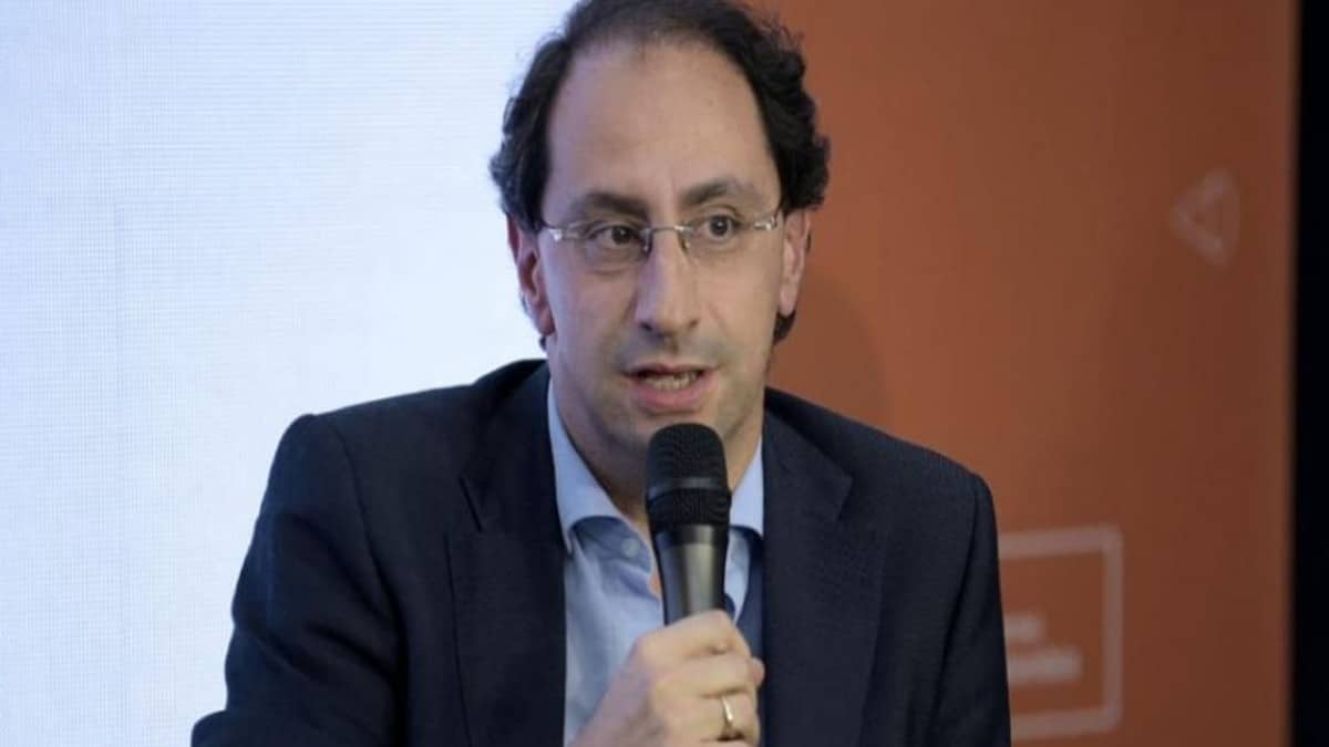 Ministro de Hacienda anuncia crecimiento económico para 2022