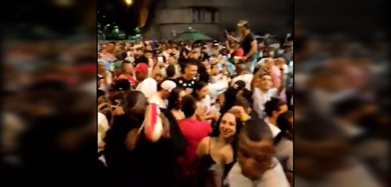 Polémica por rumba callejera con más de 200 personas en el centro de Cali