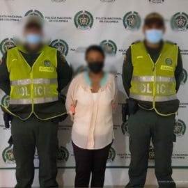 Privada de la libertad exempleada bancaria  por presuntos hurtos