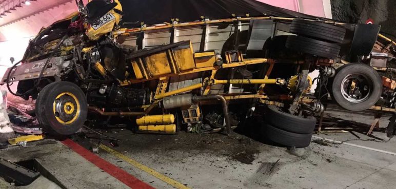 Tres personas resultaron heridas en nuevo accidente en túnel de La Línea