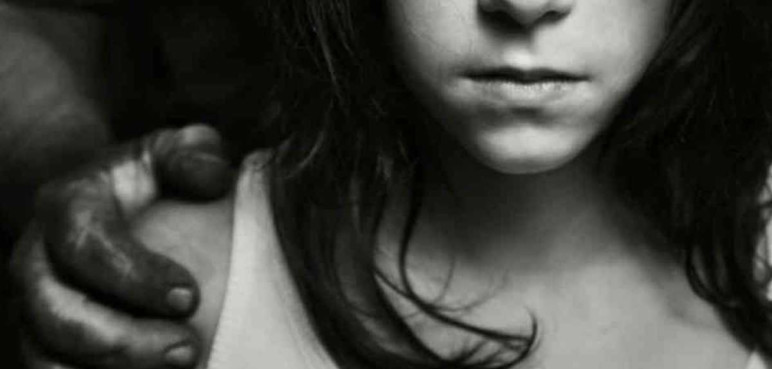 Joven intentó abusar sexualmente de una niña de 5 años en un colegio