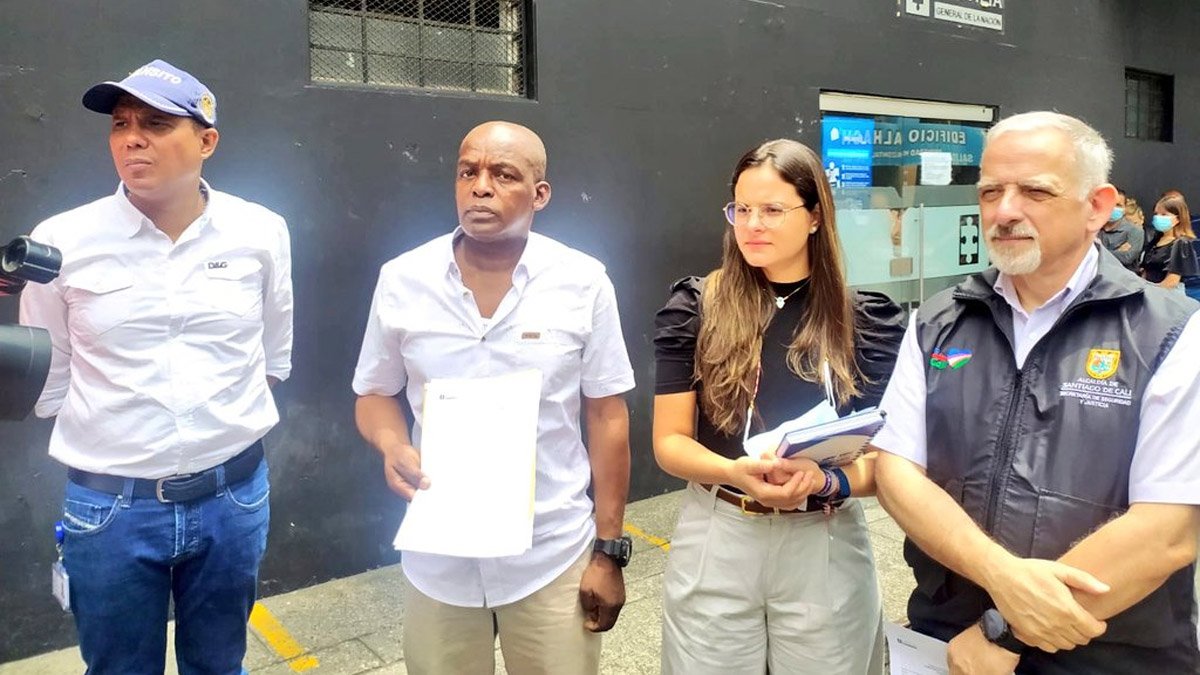 Habitantes de Capri denuncian aparición de salchichas con veneno en un parque