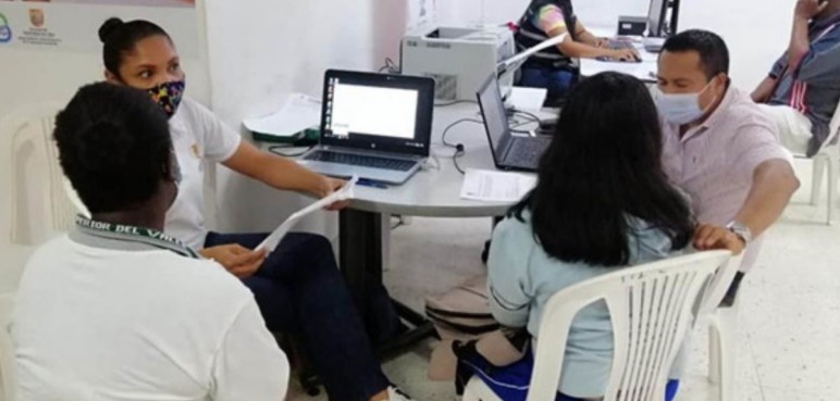 Jornada de asesoría jurídica para adquirir vivienda en Comuna 21