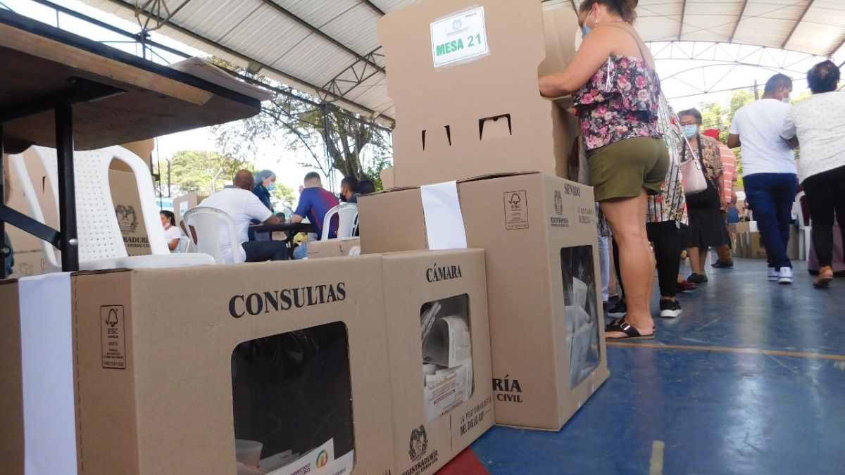 ¿Qué pasará tras la alianza entre Diana Rojas y Alejandro Eder? Expertos opinan