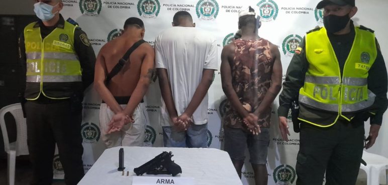 Capturan a supuestos responsables de hurto en la estación del MÍO