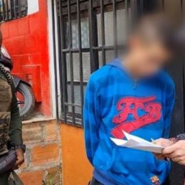 Capturan a joven de 19 años acusado de robar y maltratar a su madre
