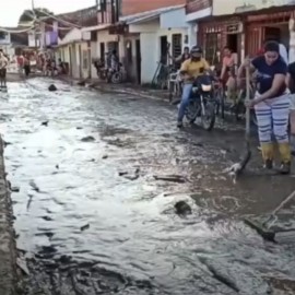 Creciente del Río La Vieja dejó por lo menos 2.000 damnificados en Cartago
