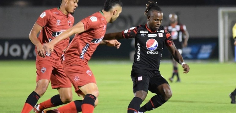 Crisis en América: los ‘escarlatas’ perdieron en Tunja