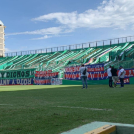 Polémica por 'trapos' robados del DIM en el estadio del Deportivo Cali