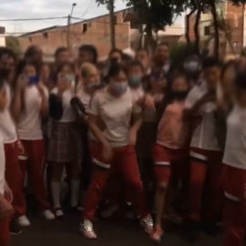 Estudiantes de colegio en Cali protagonizan bochornosa pelea en parque
