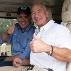 Jeff Bezos, fundador de Amazon aterrizó en territorio vallecaucano