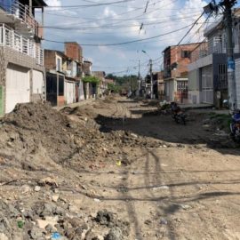 Obra abandonada ha dejado incomunicada a los habitantes de Antonio Nariño