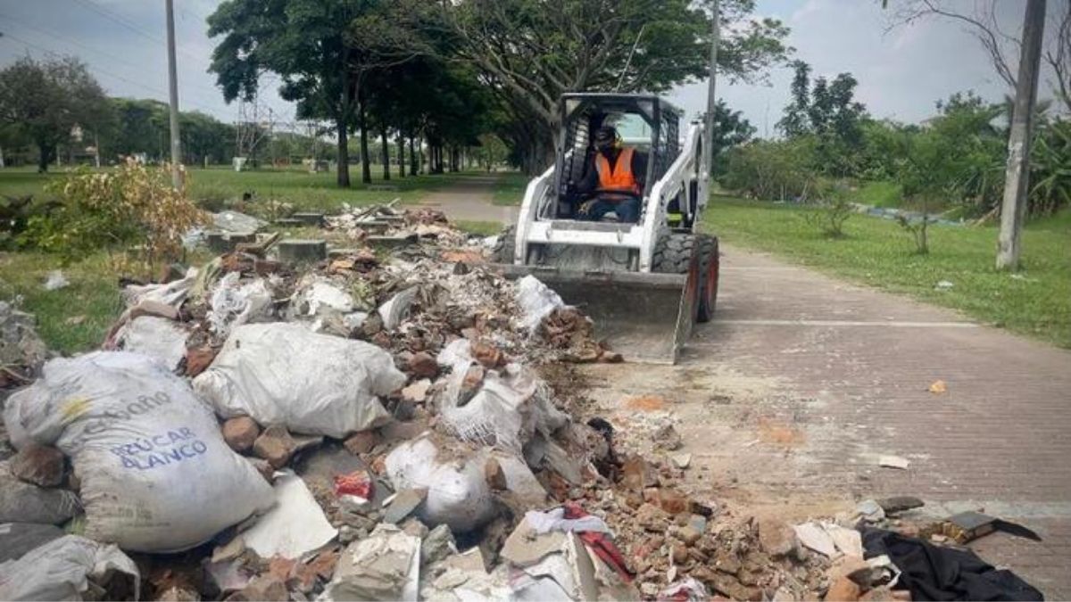 Emcali avanza con los arreglos a tubería dañada que afecta a siete barrios