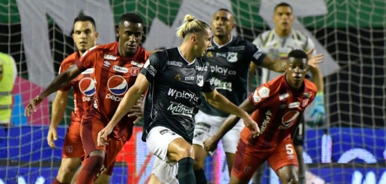 América vs. Cali: Un encuentro con sabor a lulada y empanada