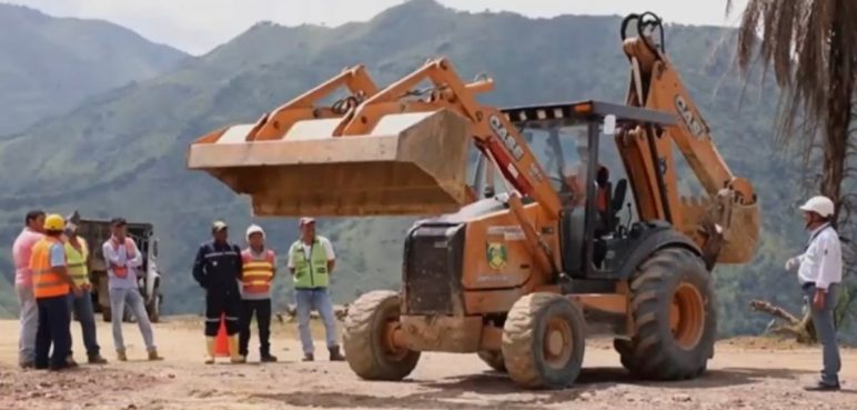 Emergencia en municipios del Valle es atendida con maquinaria amarilla