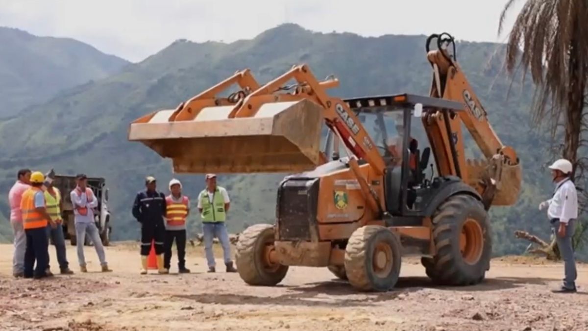 Emergencia en municipios del Valle es atendida con maquinaria amarilla