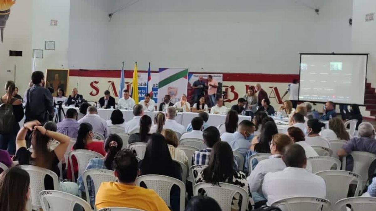 Siguen las dudas por intervención a Colegio Santa Librada que amenaza ruina