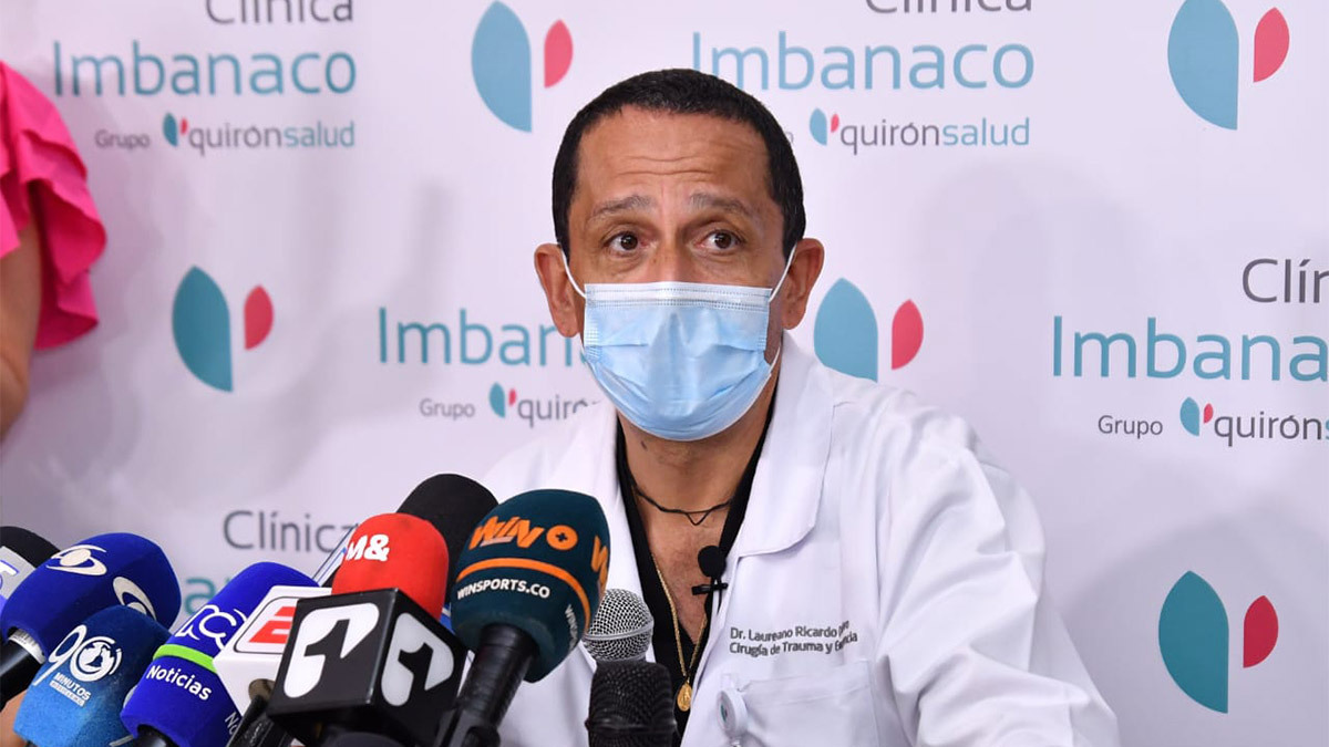 Video: Dos personas se bajan de camioneta de Freddy Rincón y se suben a un taxi