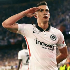 ¡Siendo protagonista, Santos Borré es campeón de la Europa League!