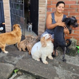 Amor en medio de las llamas: mujer rescató a sus mascotas de voraz incendio