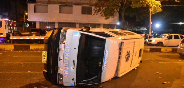 Denunciarán ante Fiscalía a responsables de nuevo accidente de ambulancia en Cali