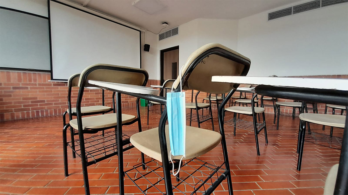 Estudiantes en Cali ya no tendrán que usar tapabocas en las aulas de clase