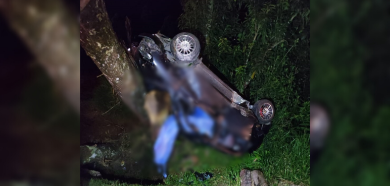 Grave accidente en vía Popayán - Cali dejó dos personas muertas y una herida