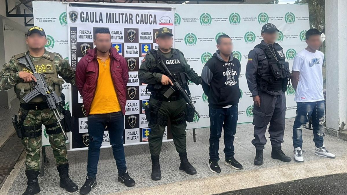 Desde una moto ladrones se enfrentaron a tiros con la Policía: una mujer conducía