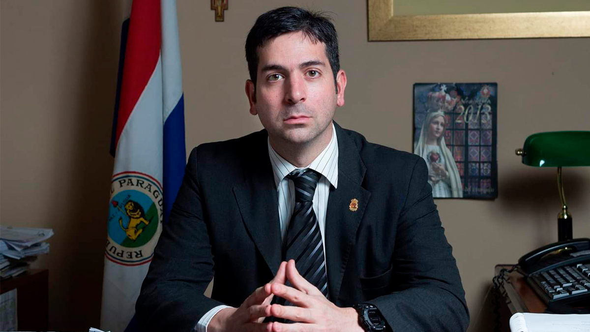 Canciller uruguayo coincide con Petro en que narcotráfico es problema regional