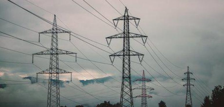 Rusia suspenderá suministro de electricidad a Finlandia