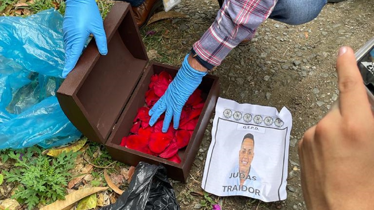 Alcalde de Vijes es amenazado con ataúd en frente de su casa