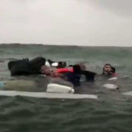Armada rescata pasajeros de embarcación que naufragó en Buenaventura