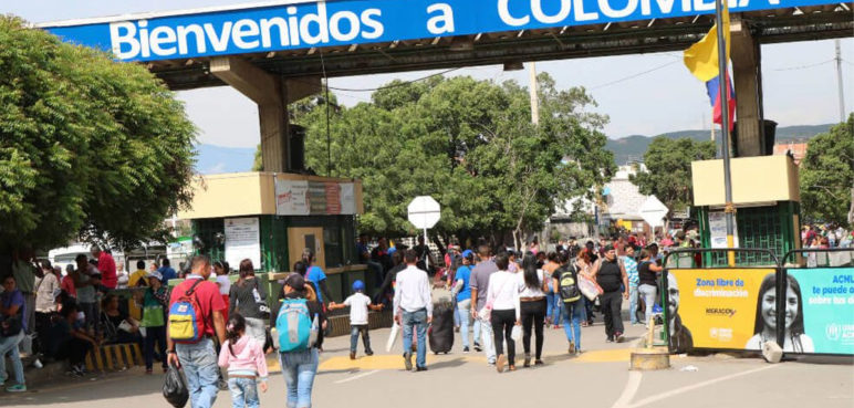 Gustavo Petro anunció que reabrirá las fronteras con Venezuela