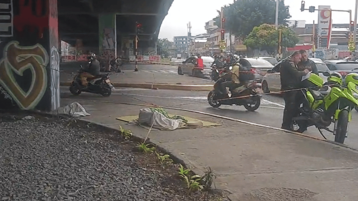 Un hombre murió tras estrellarse contra un bus del MÍO en el norte de Cali