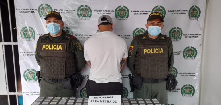 Incautan al menos 300 cajas con material explosivo en el Terminal de Cali